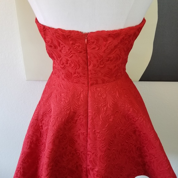 SOLD π« ChiChiLondon Sweetheart Neckline Dress 10 - Picture 4 of 6